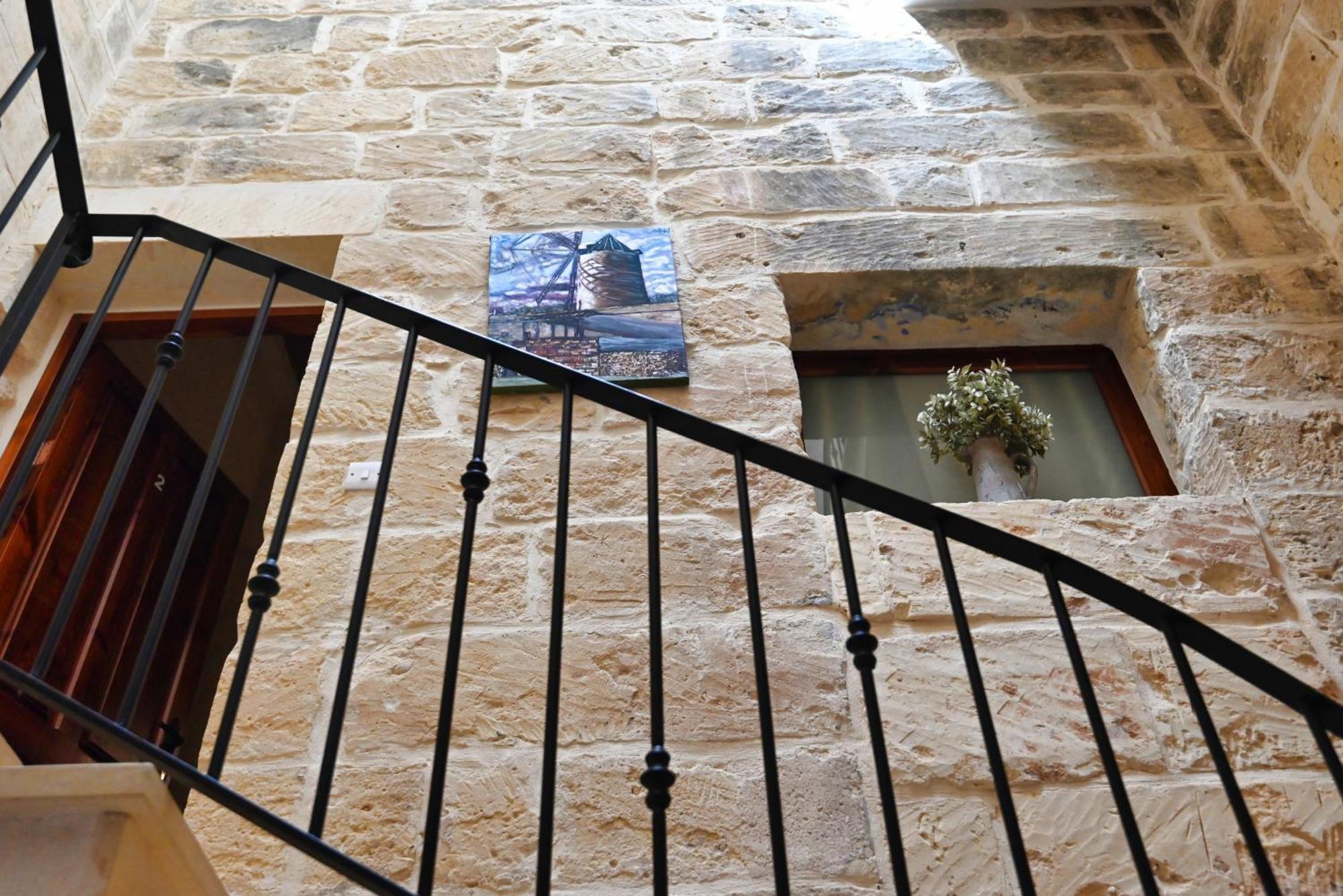 The Cloisters Bed And Breakfast Xaghra Exterior photo